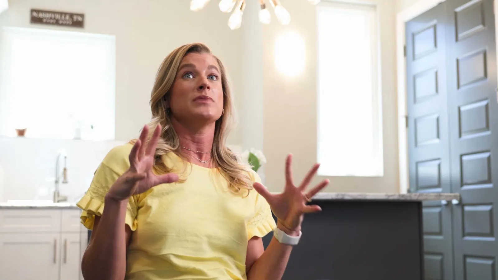 Jessica explaining that running the Airbnb wasn't the job for her