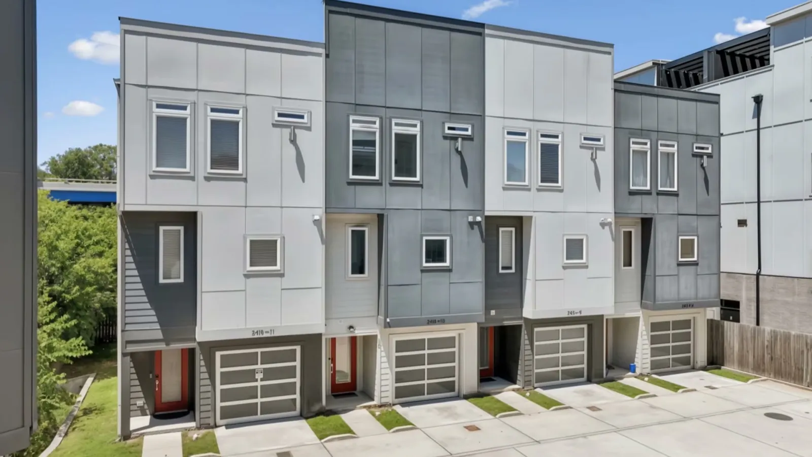 Modern townhome row in Nashville where Jessica's Venturebnb rental sits